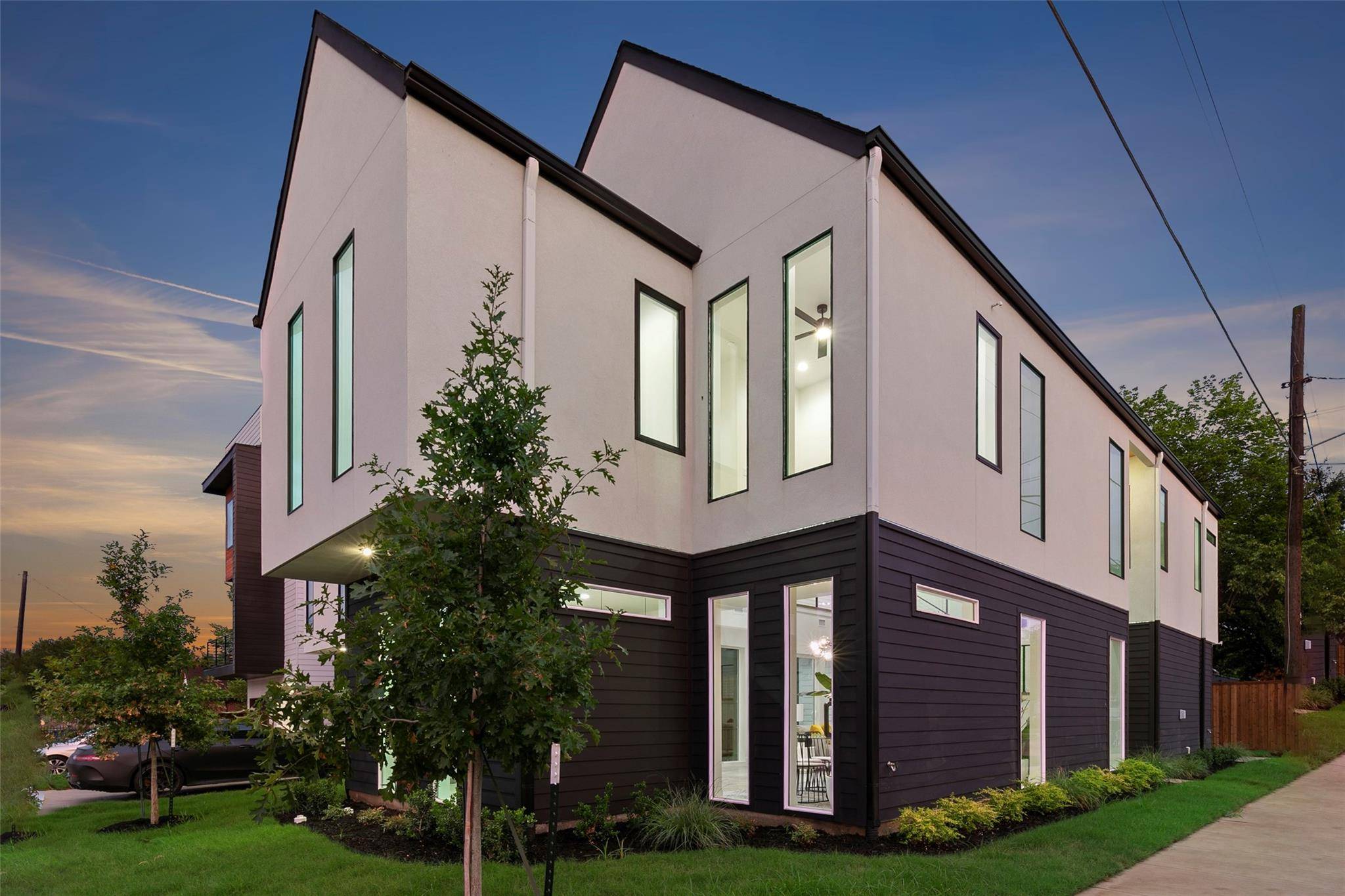 Dallas, TX 75212,936 Bayonne Street