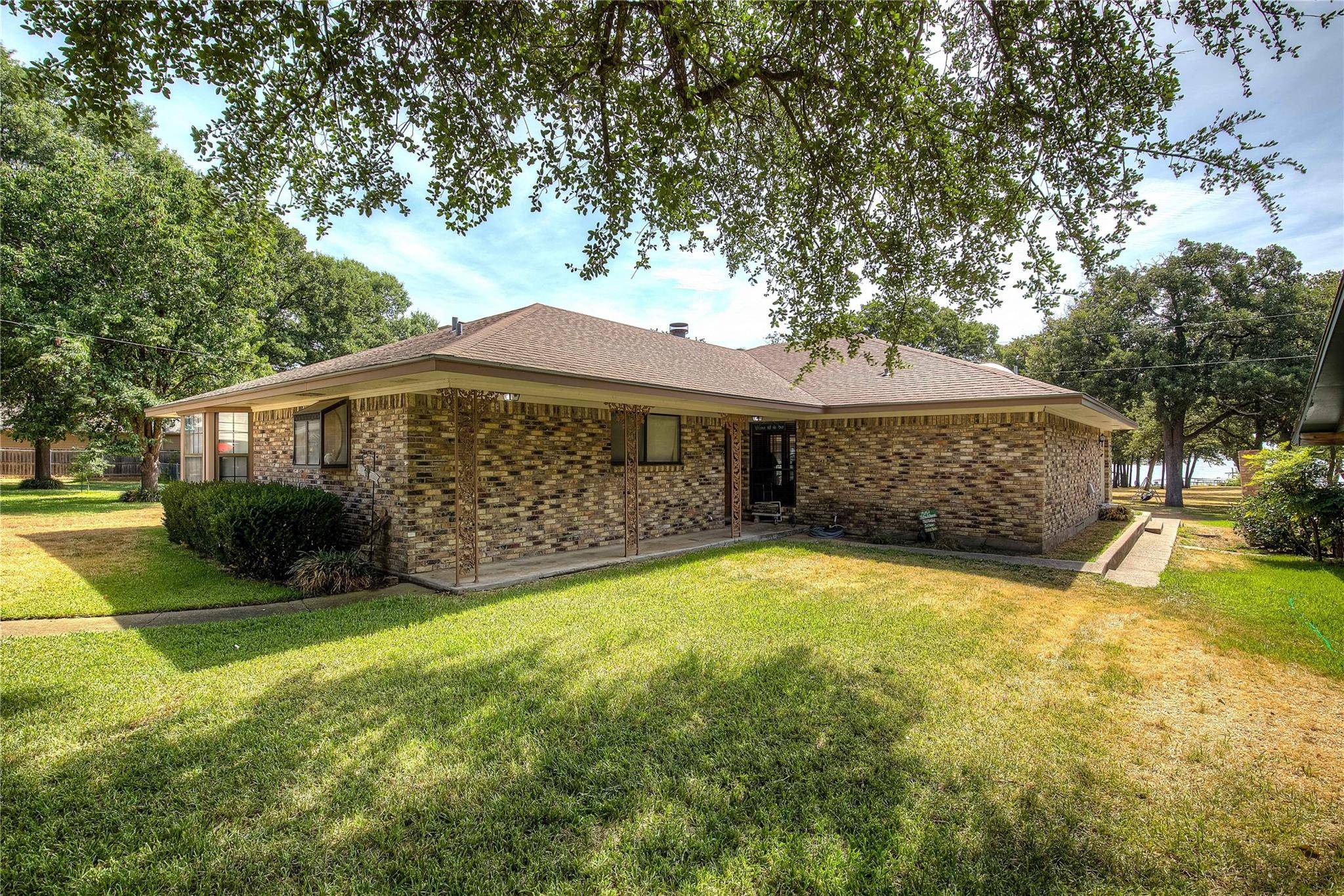 East Tawakoni, TX 75472,573 OLD MILL Lane