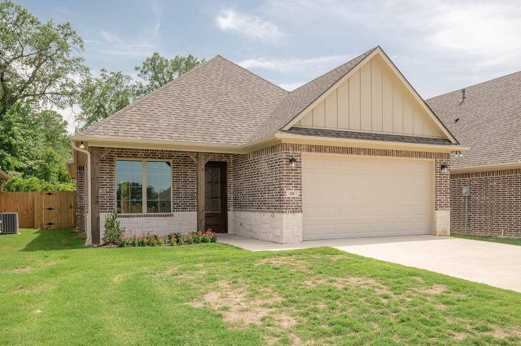 Tyler, TX 75703,432 Preston Ridge Drive