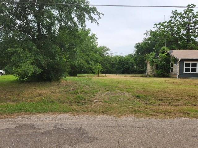 Ladonia, TX 75449,504 Paris Street