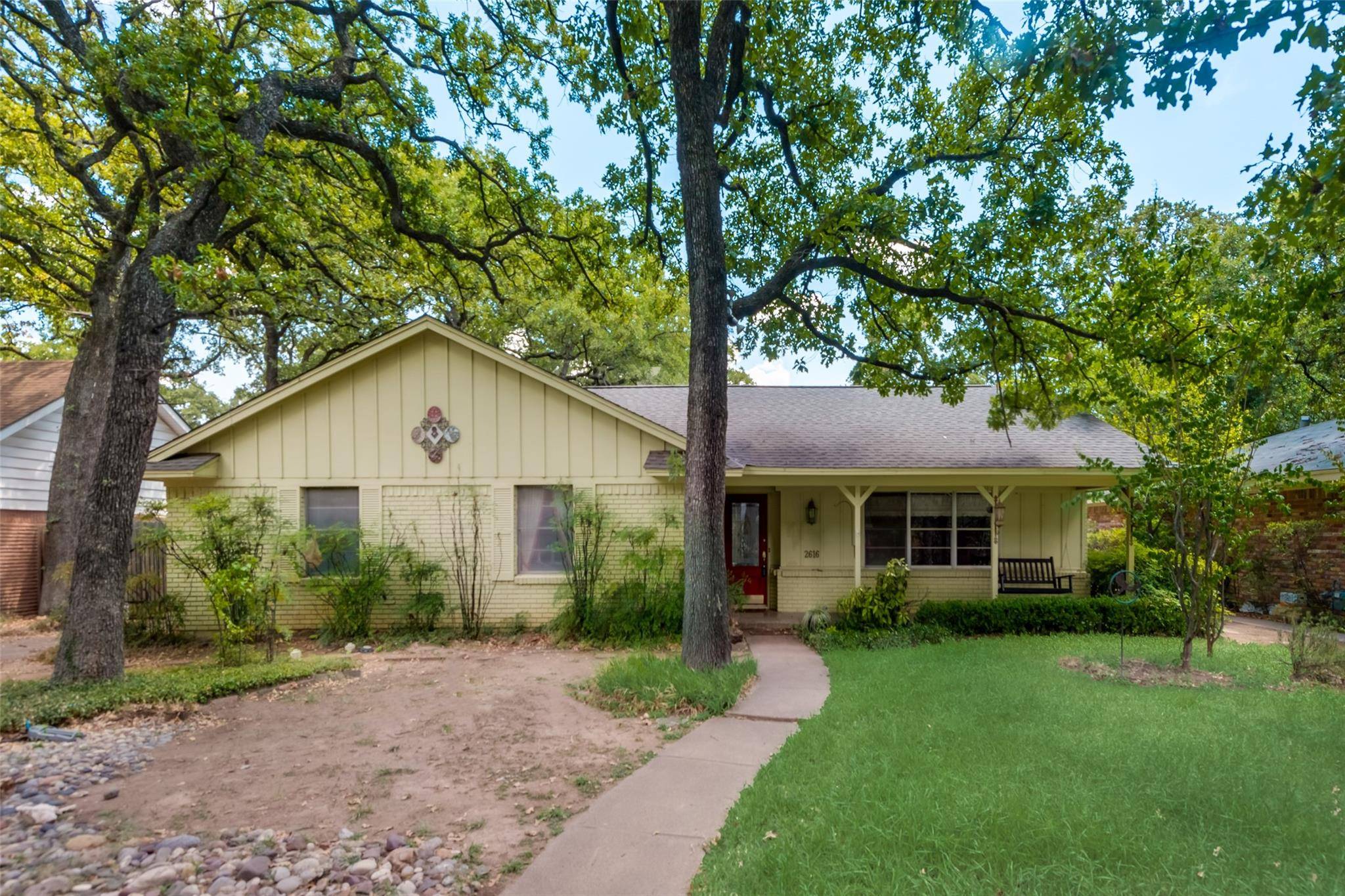 Irving, TX 75061,2616 Yorkshire Street