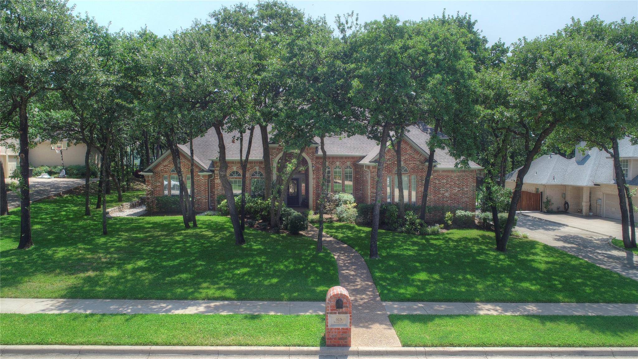 Southlake, TX 76092,615 Royal Lane