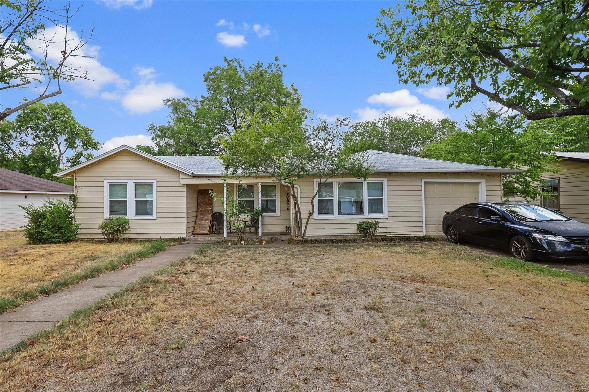 Cleburne, TX 76033,507 Bales Street