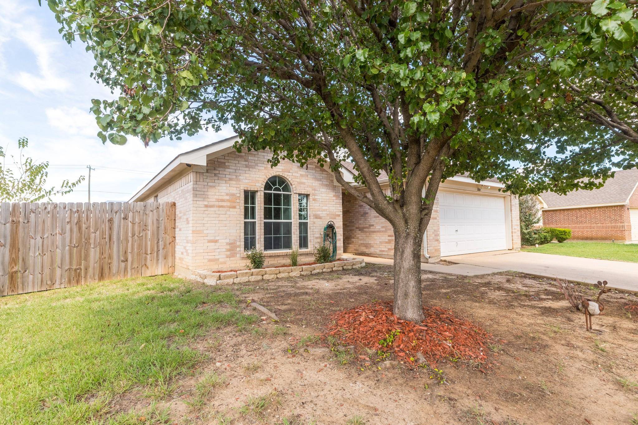 Crowley, TX 76036,1140 Whispering Meadows