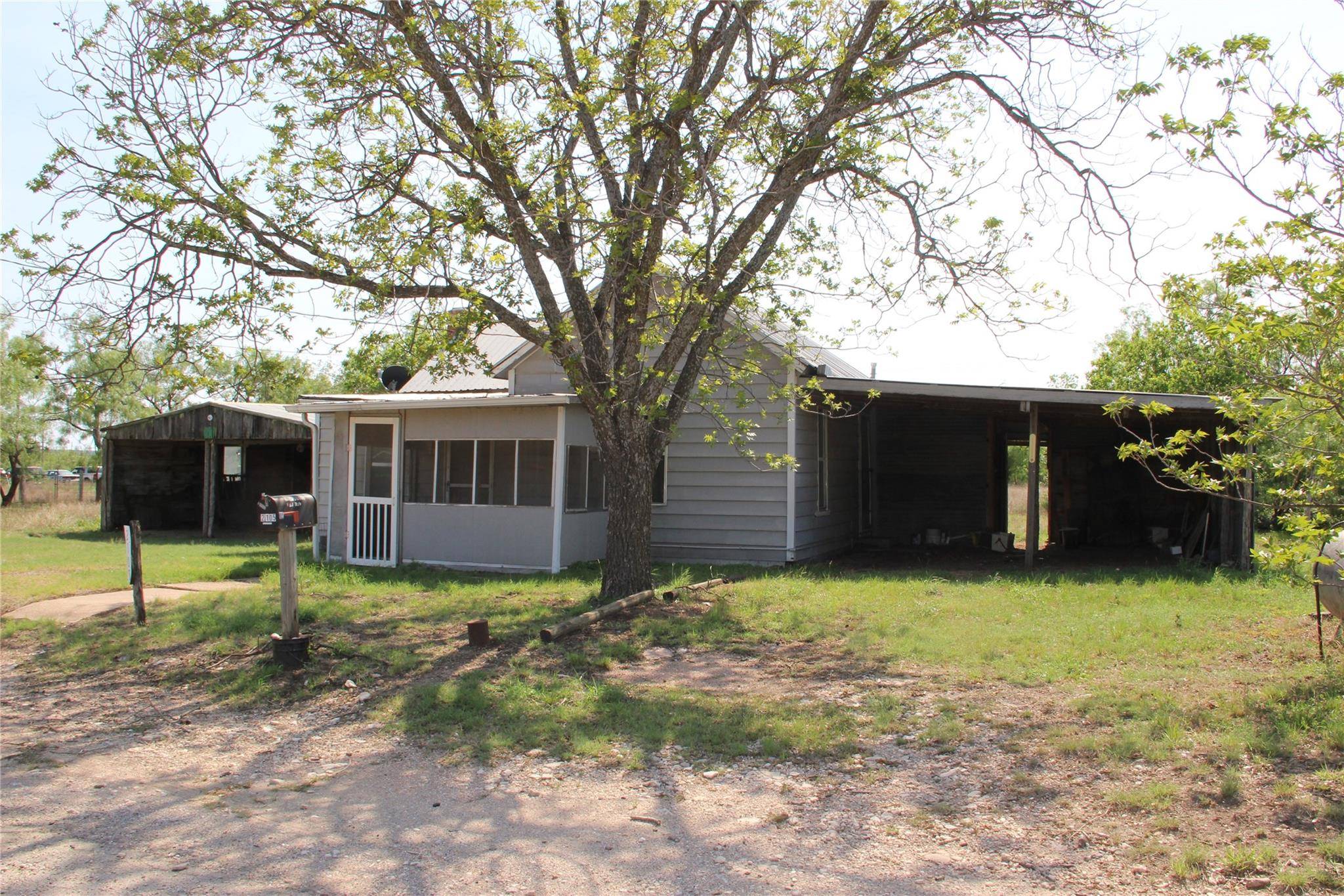 Brady, TX 76825,2105 N Walnut Street