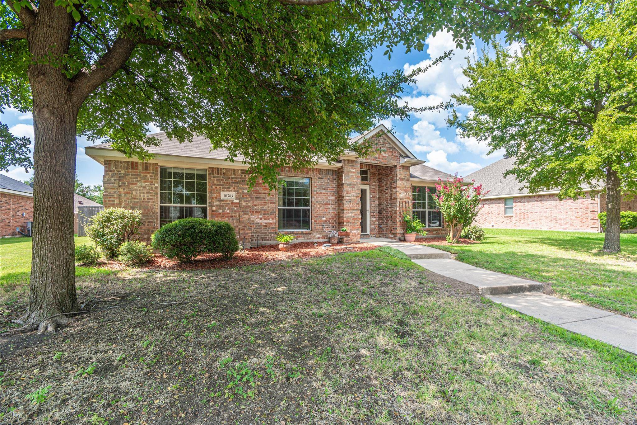 Rowlett, TX 75089,10305 Bent Tree Drive