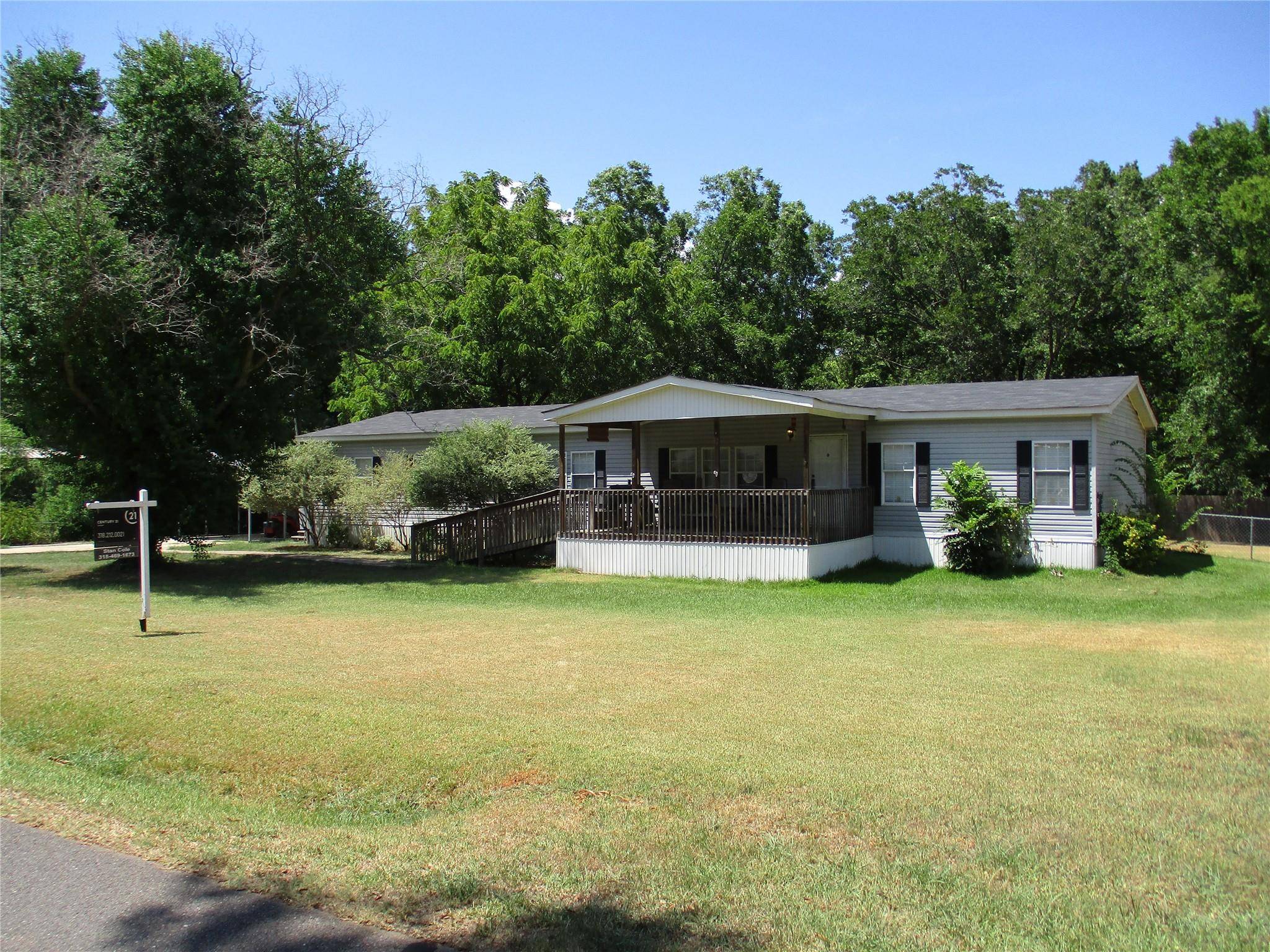 Benton, LA 71006,312 Larkin