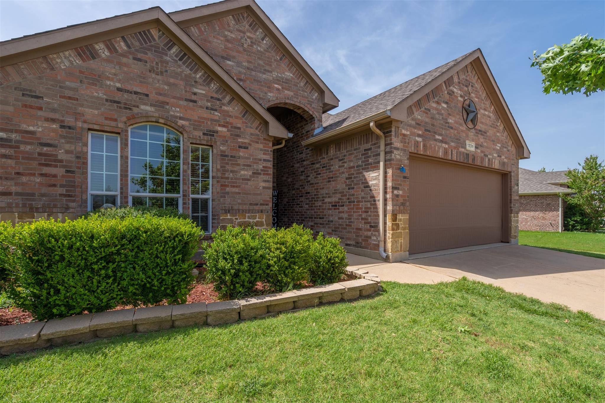 Burleson, TX 76028,1239 Spanish Moss Drive