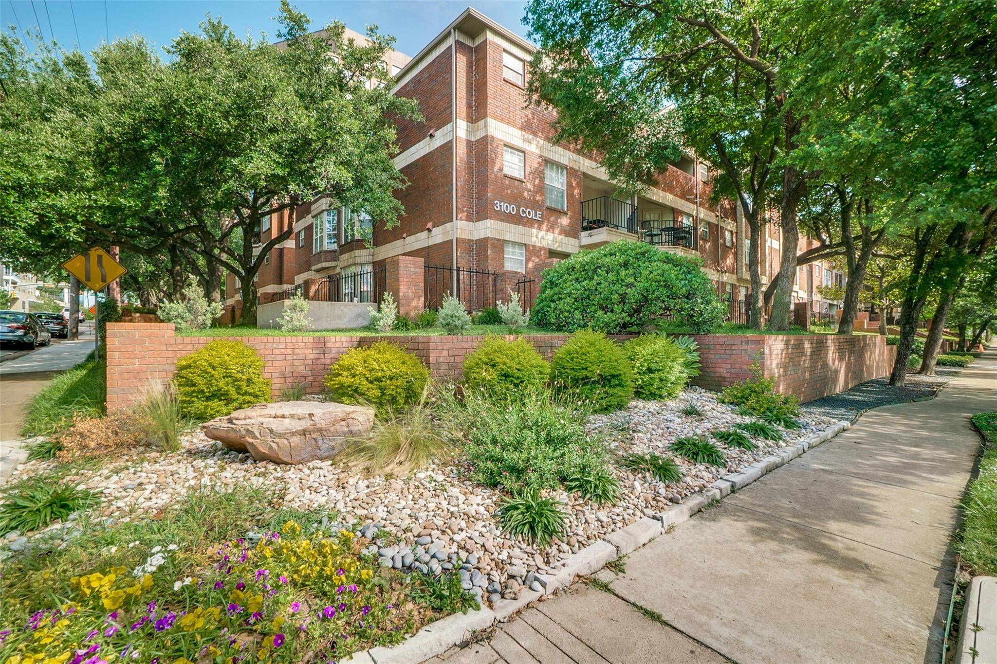 Dallas, TX 75204,3100 Cole Avenue #118