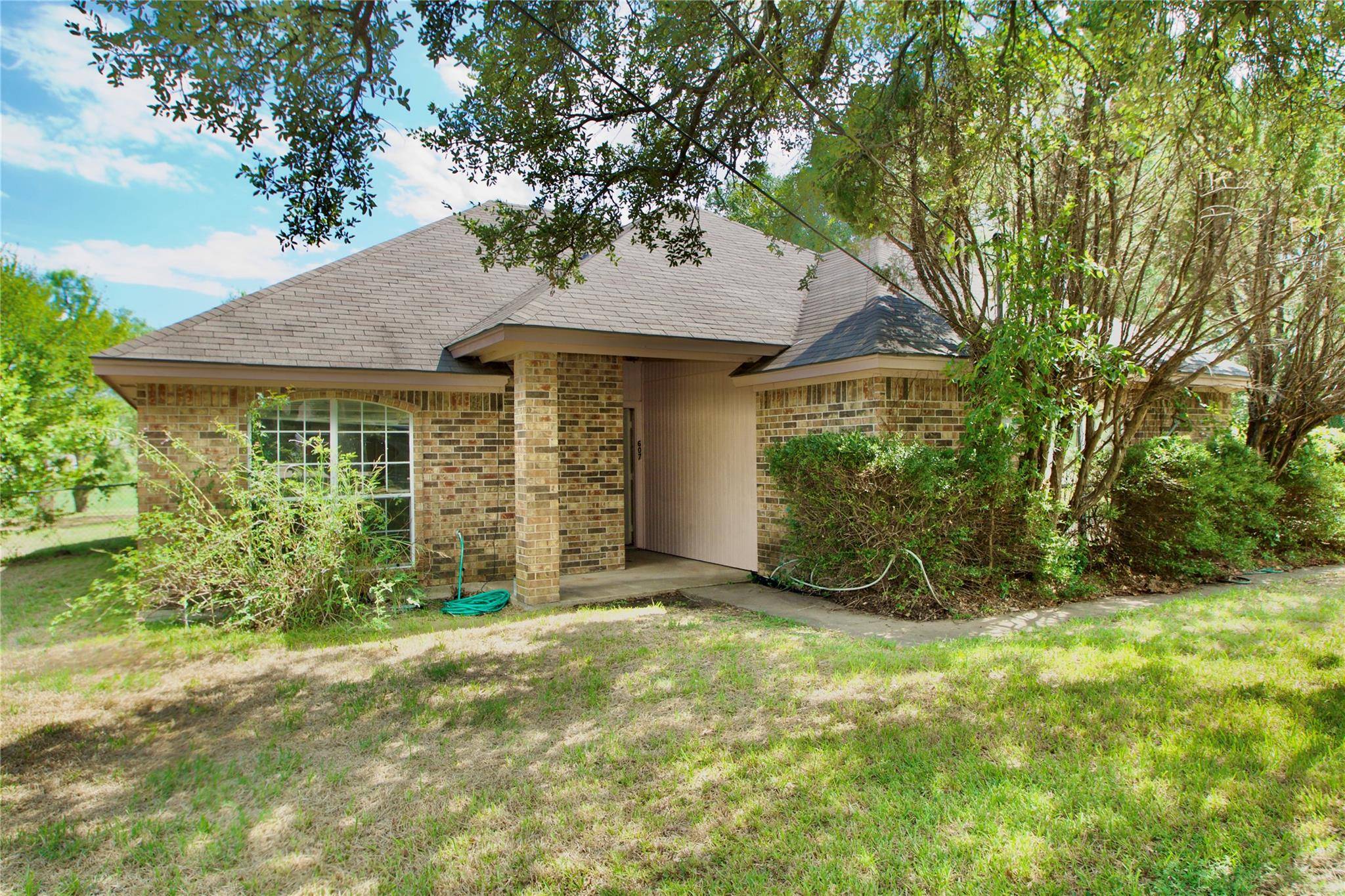 Granbury, TX 76048,607 Overhill Road