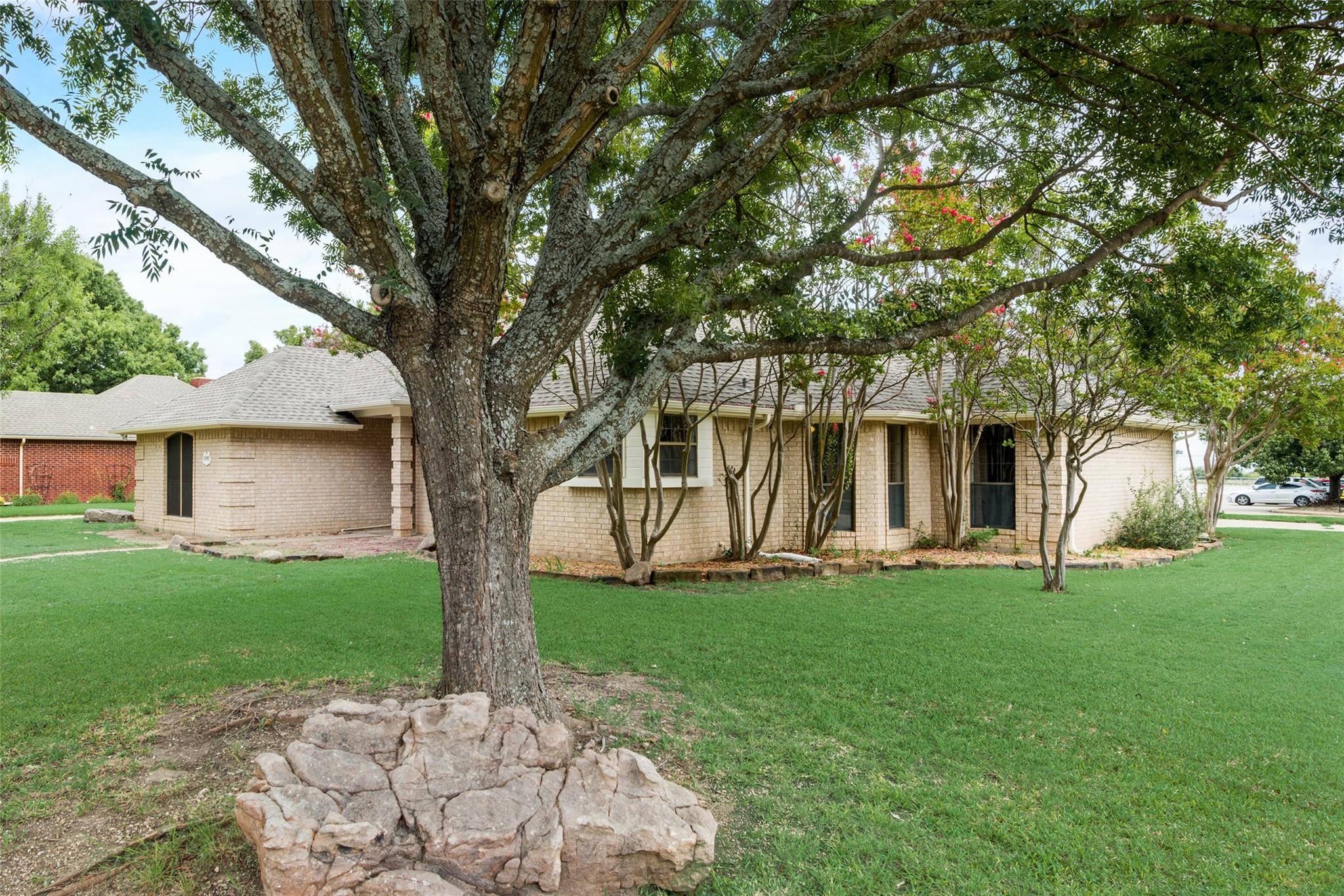 Midlothian, TX 76065,1648 E Pleasant Drive