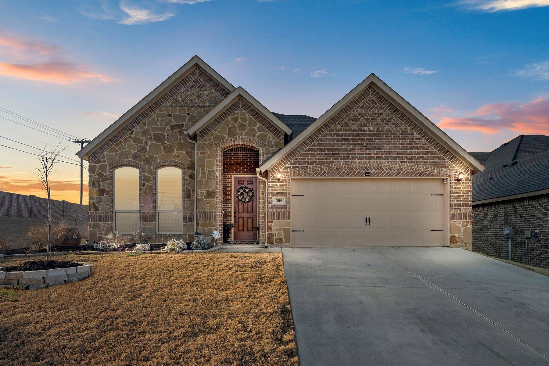 Kennedale, TX 76060,305 Hudson Court