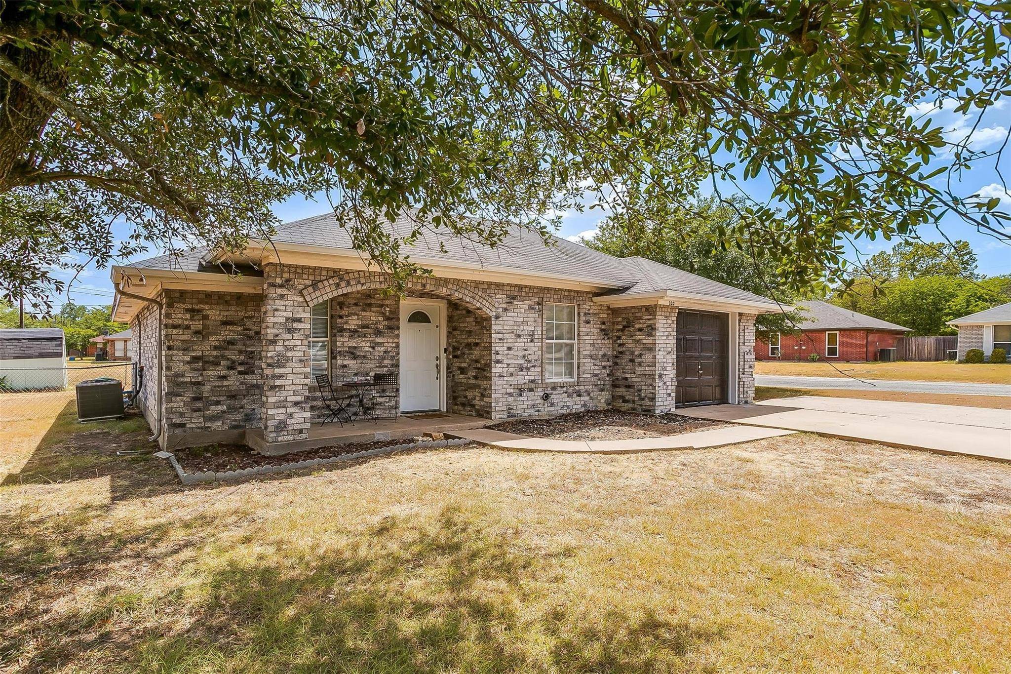 Alvarado, TX 76009,100 Janis Street