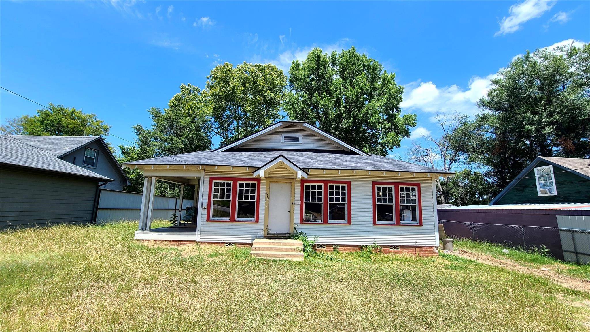 Tyler, TX 75702,1610 E Elm Street