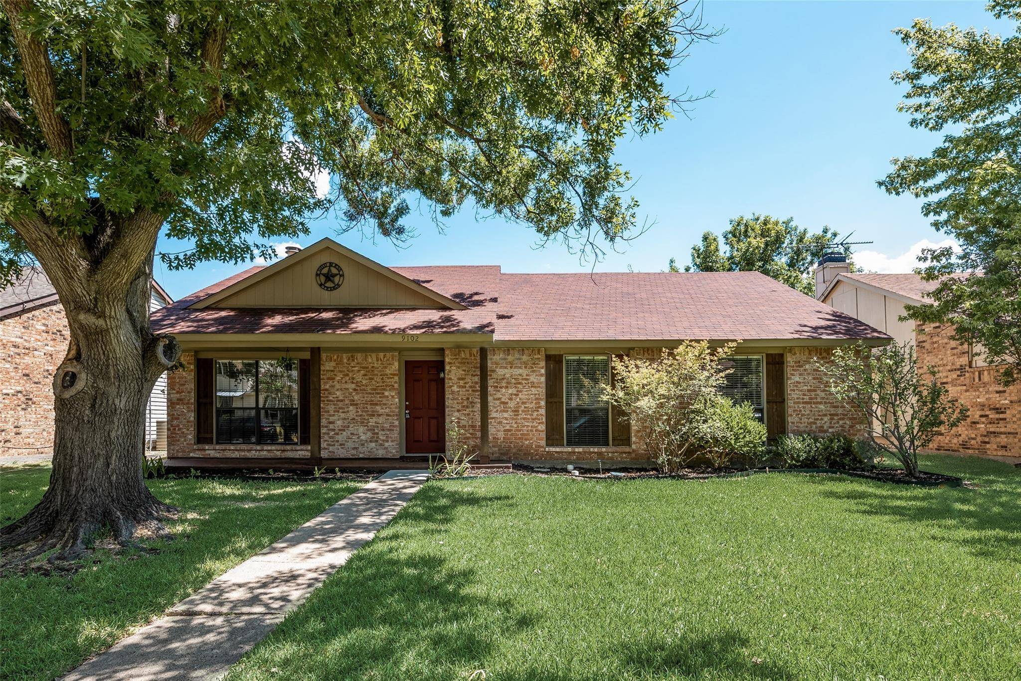 Rowlett, TX 75088,9102 Shearer Street