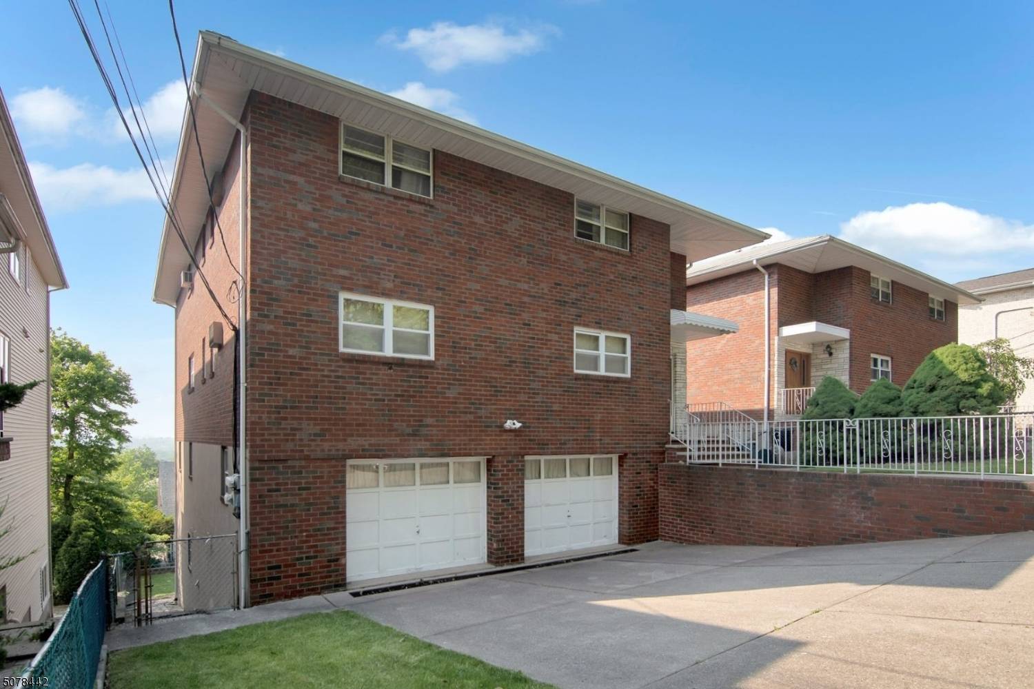 Palisades Park Boro, NJ 07650,465 5th St