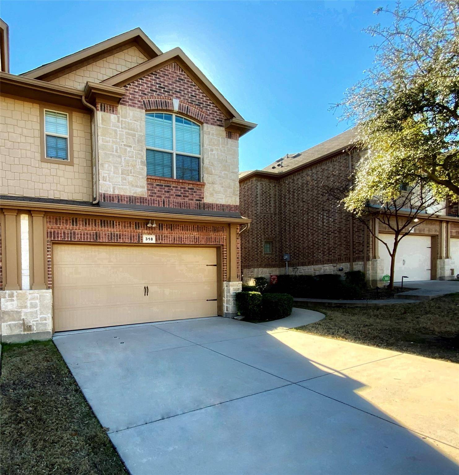 Garland, TX 75040,318 Starleaf Trail