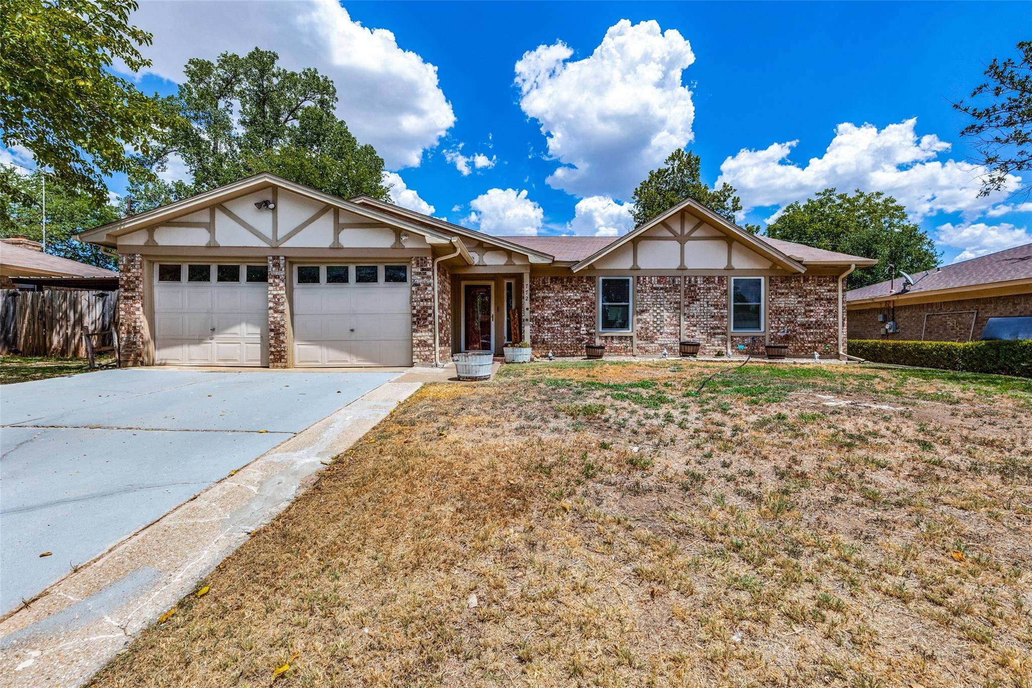 Burleson, TX 76028,772 Charlyne Drive