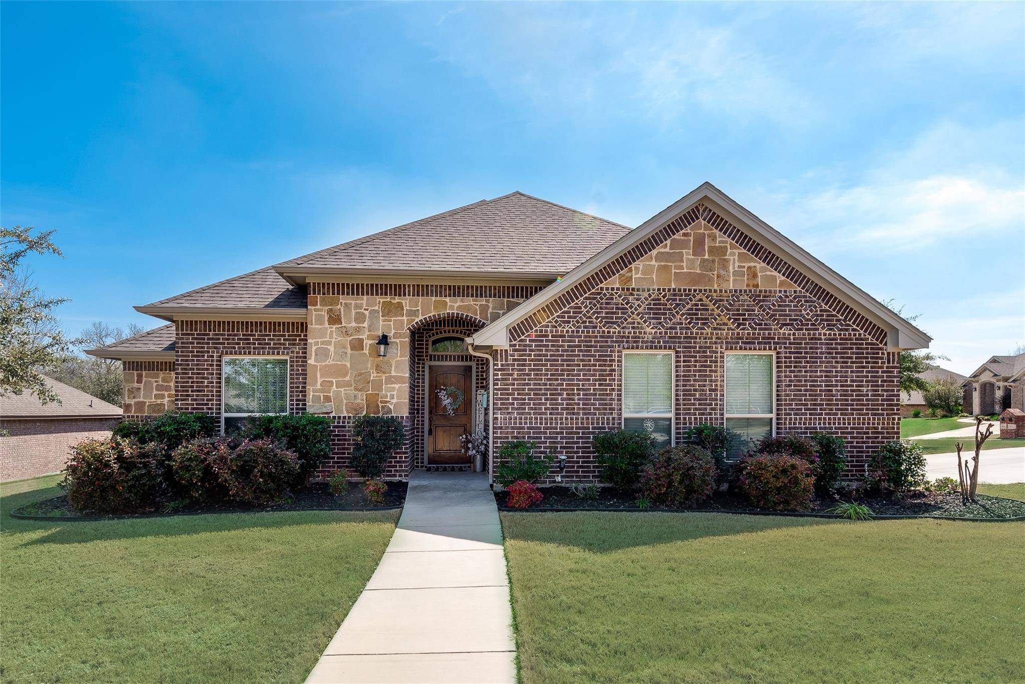 Azle, TX 76020,100 Valle Court