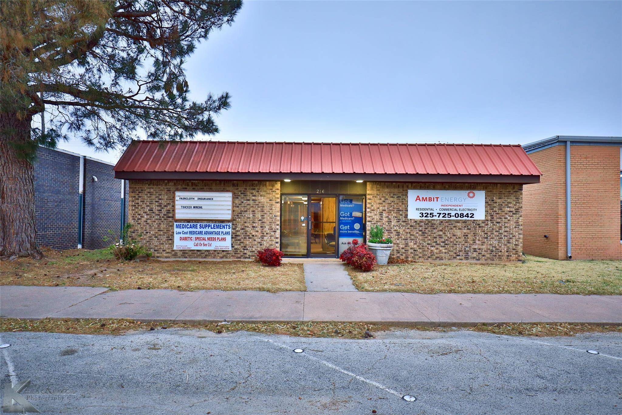 Clyde, TX 79510,216 Oak Street