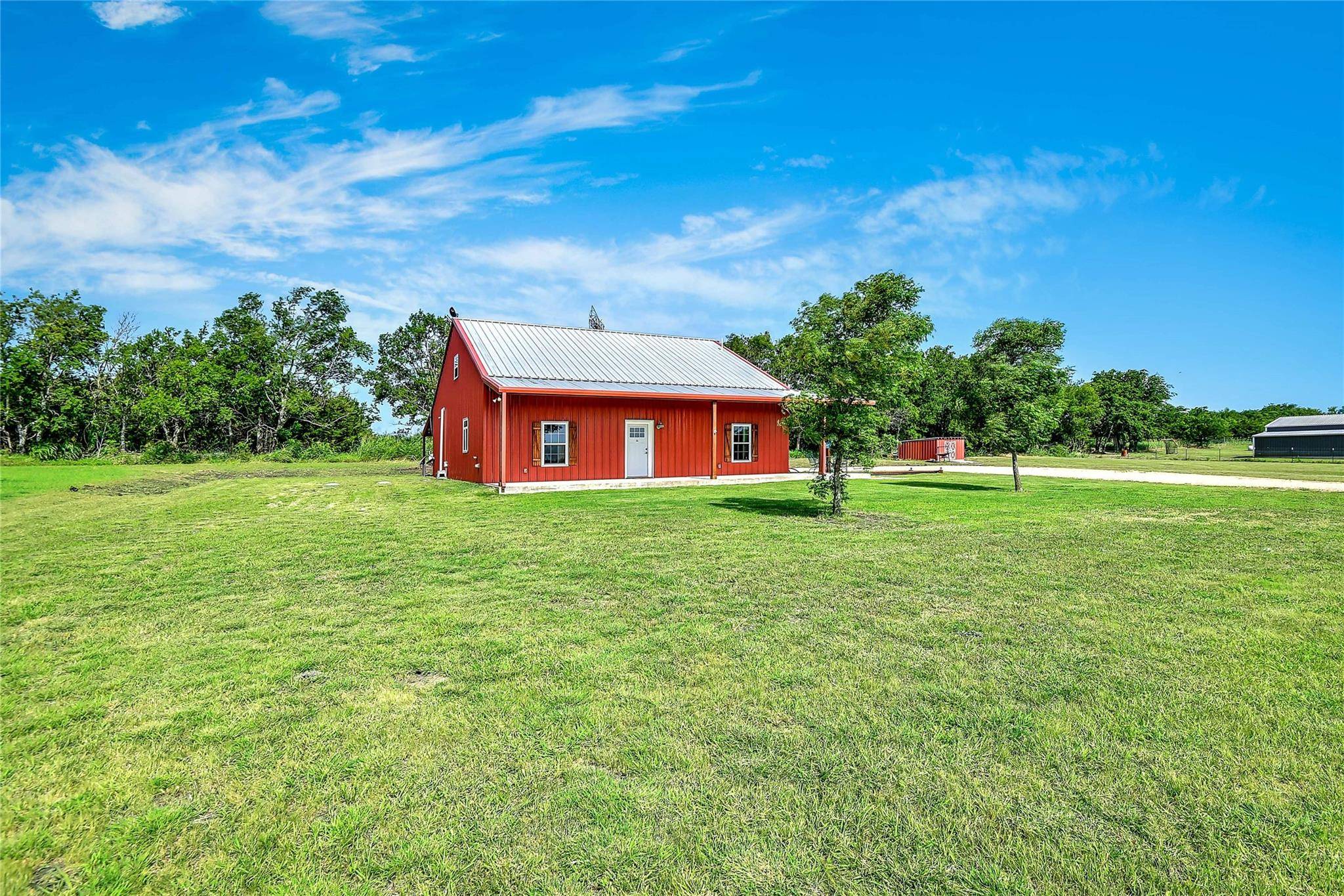 Bells, TX 75414,13685 S US Highway 69