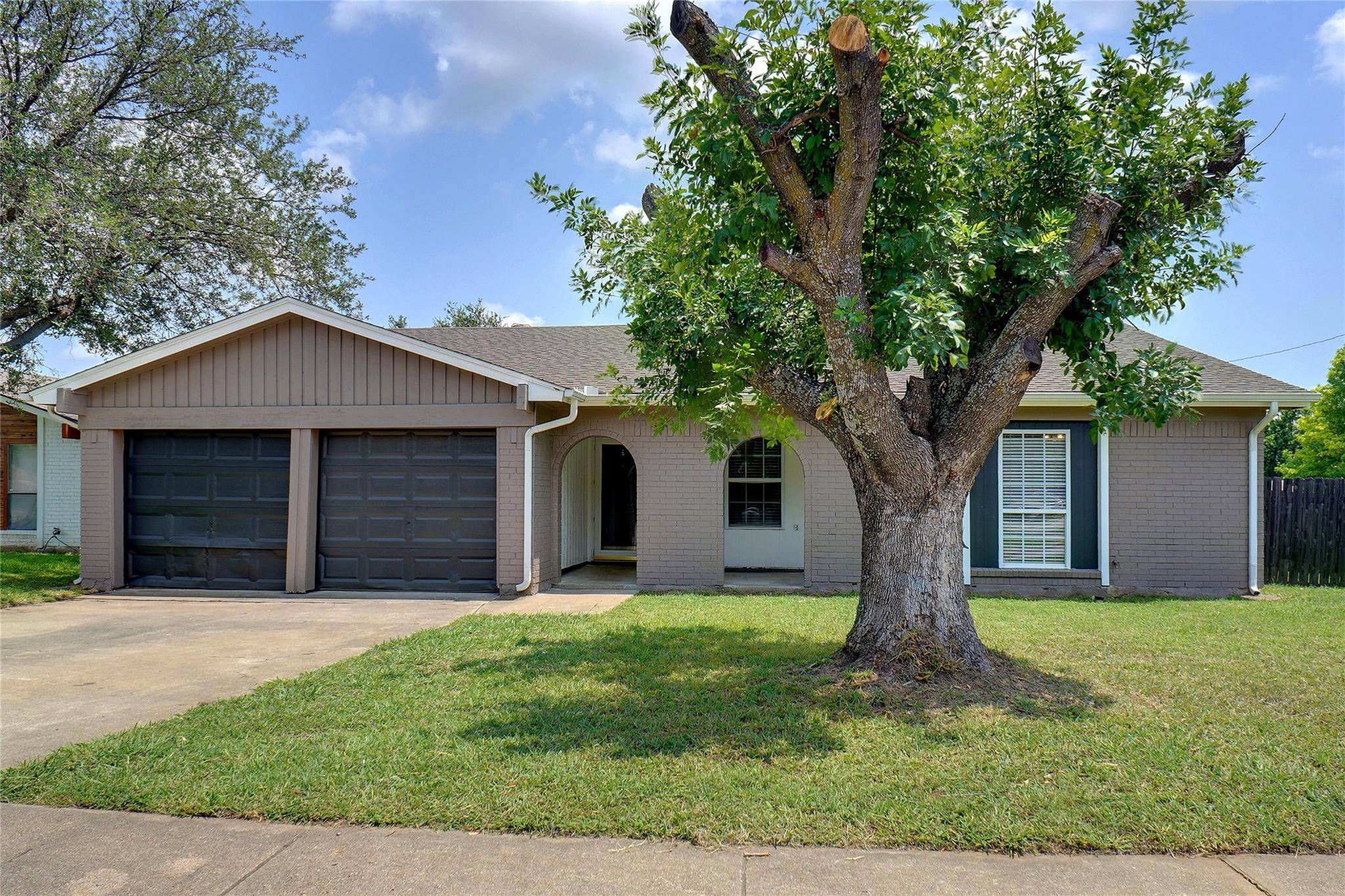 Watauga, TX 76148,7400 Quail Court