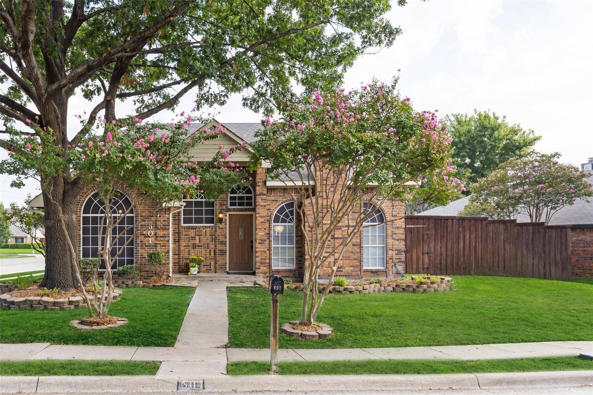 Allen, TX 75002,601 Willow Oak Drive