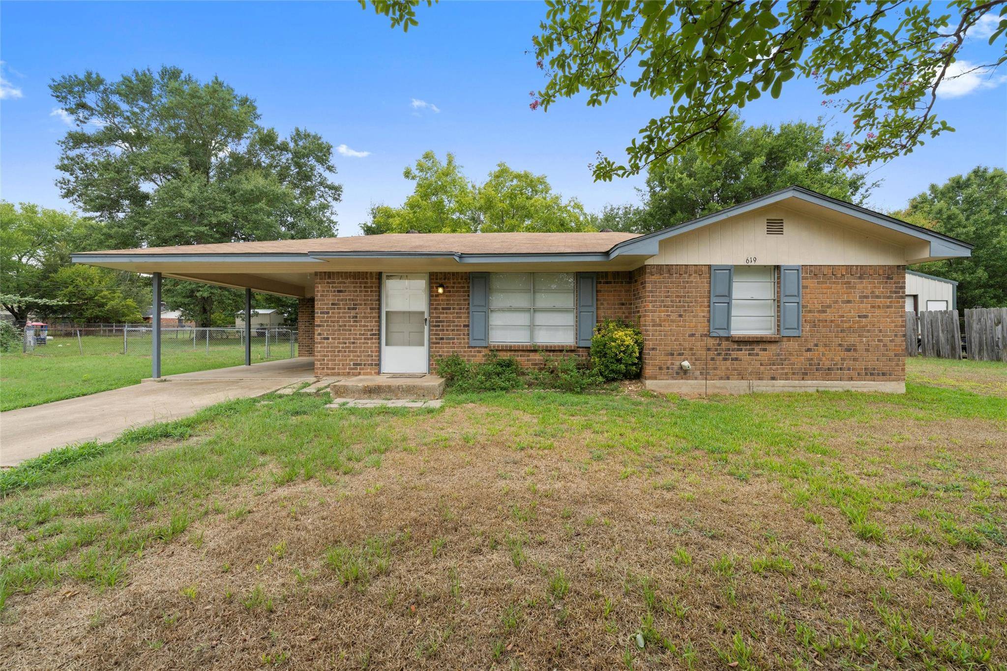 Fairfield, TX 75840,619 Dejay Street