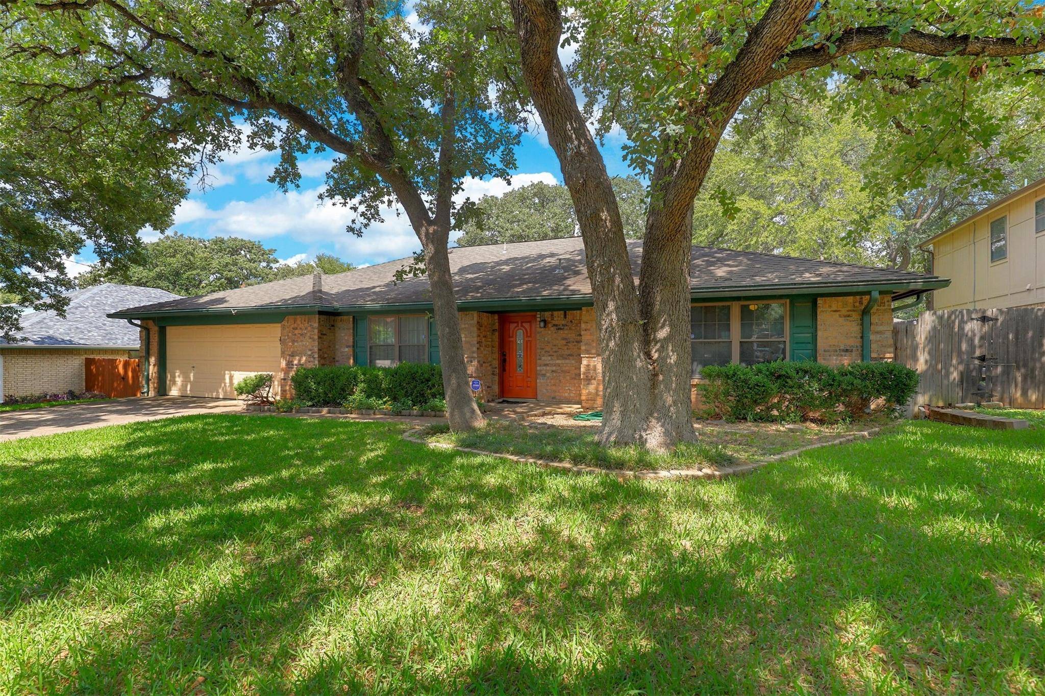 Arlington, TX 76016,6619 Saddle Ridge Road