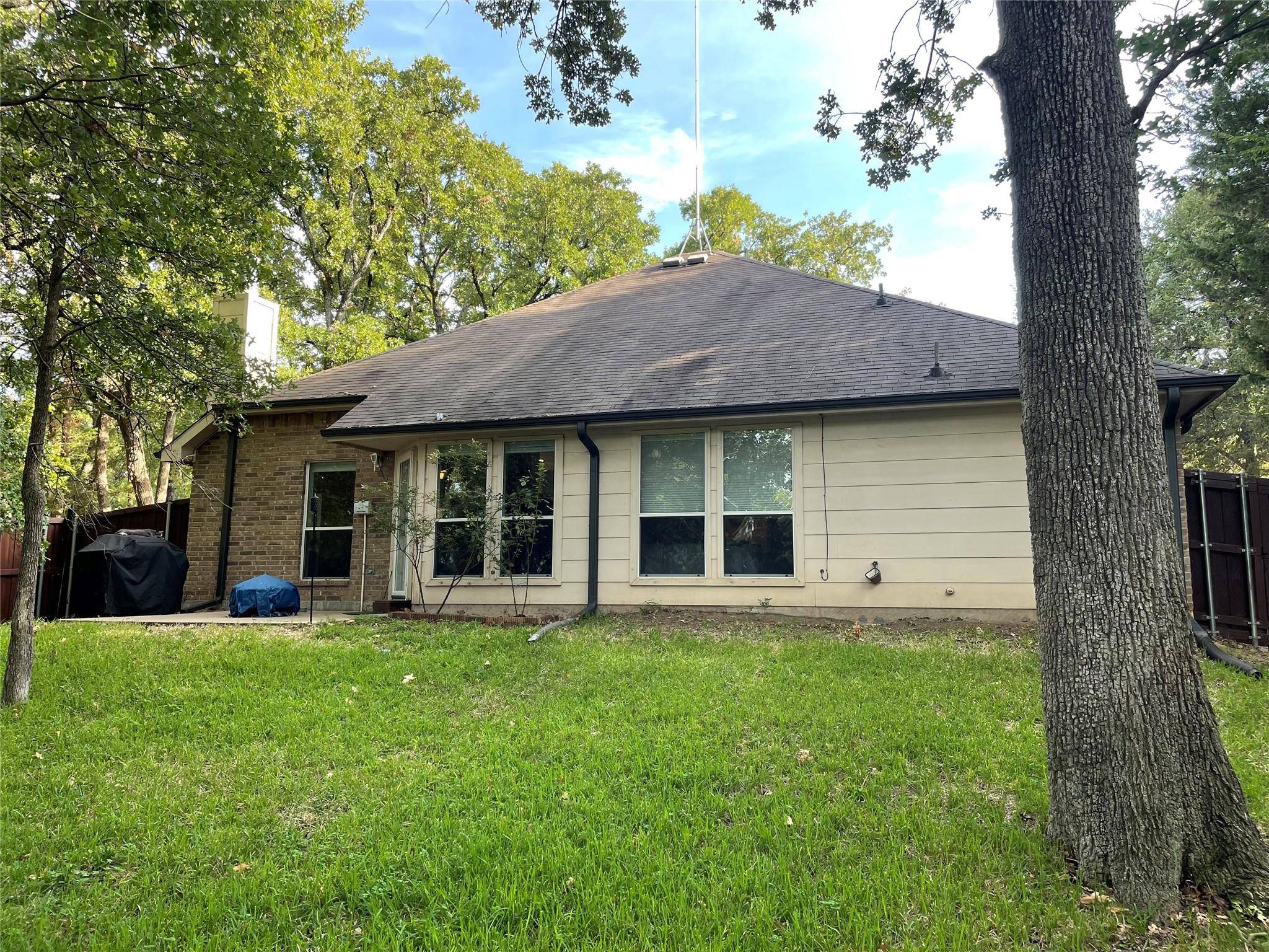 West Tawakoni, TX 75474,920 Hillburn Drive