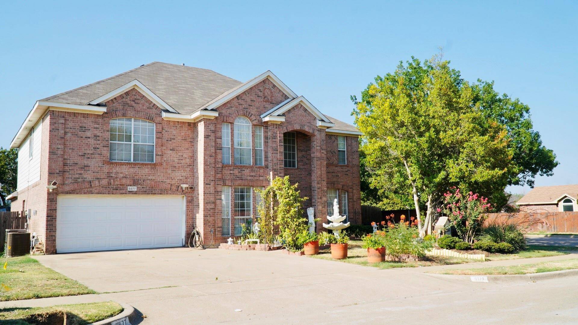 Fort Worth, TX 76137,5577 Lawnsberry Drive