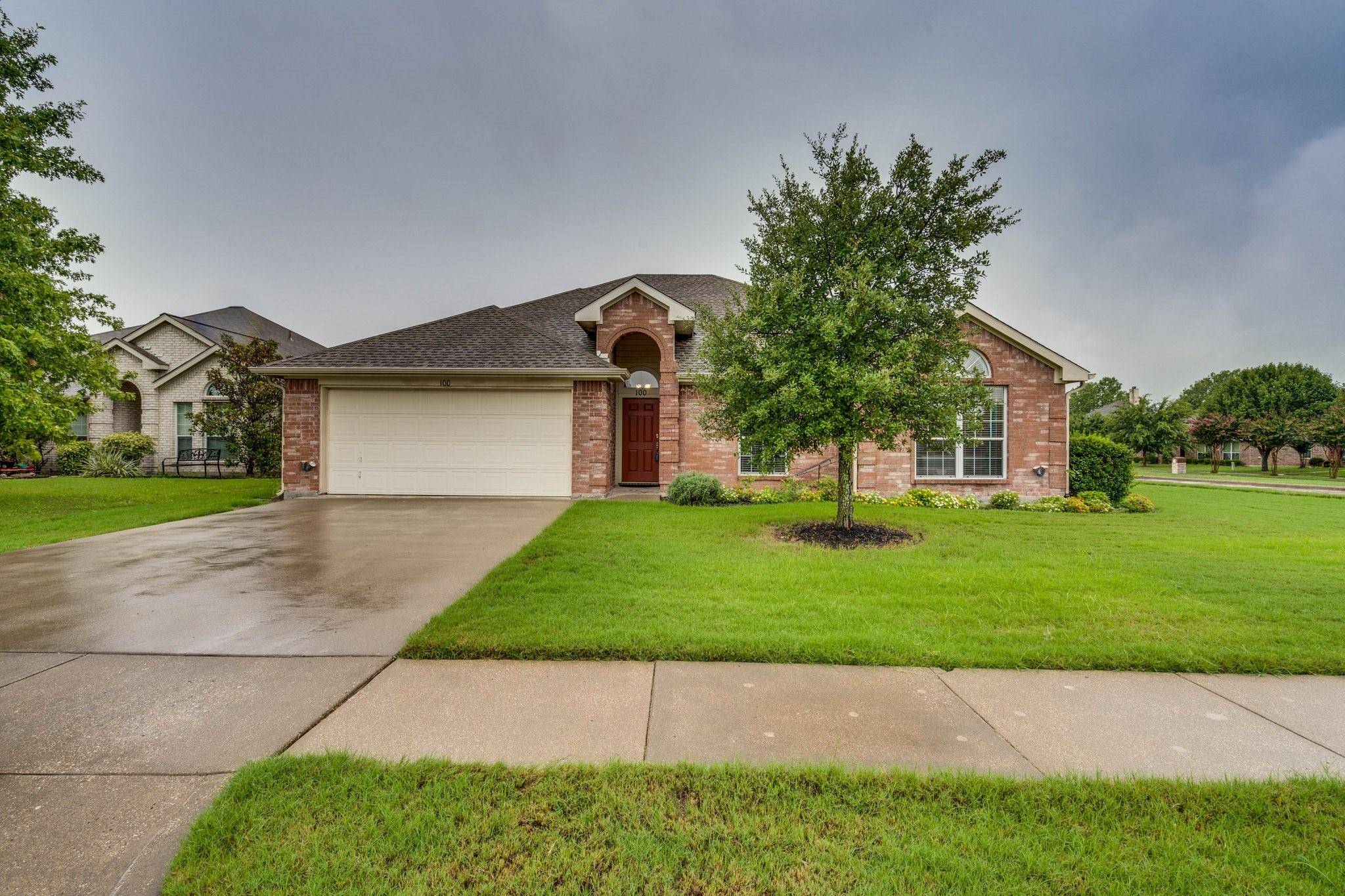 Waxahachie, TX 75165,100 Chesterfield Circle