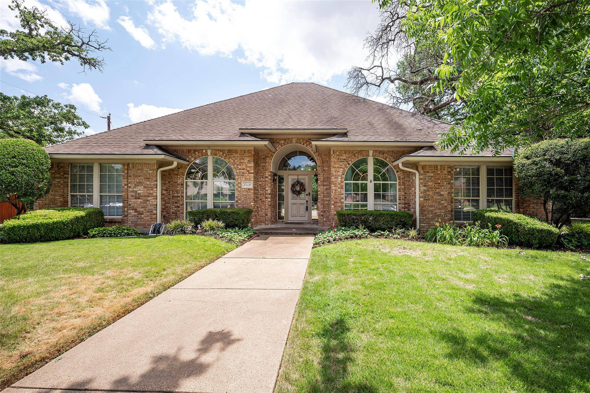 Arlington, TX 76001,7115 Spruce Forest Court