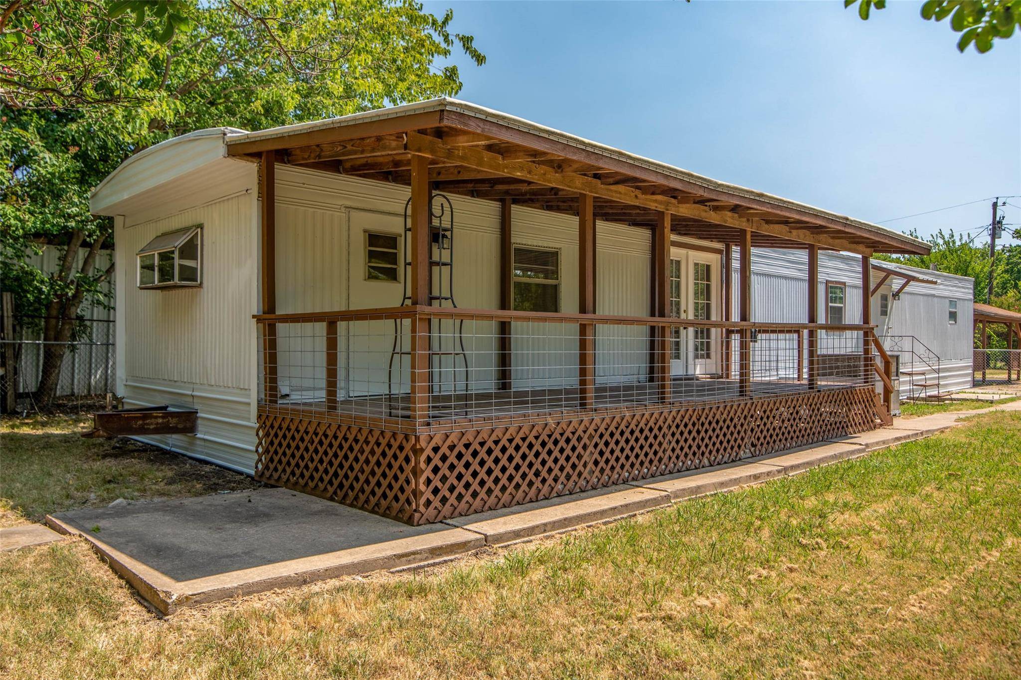 Pottsboro, TX 75076,612 Franklin Avenue