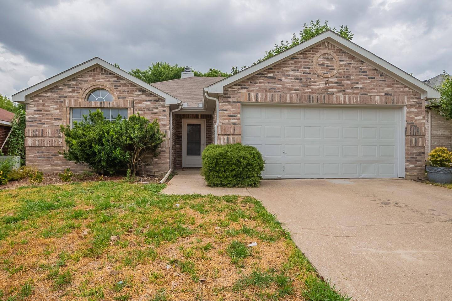 Garland, TX 75040,914 Bard Drive