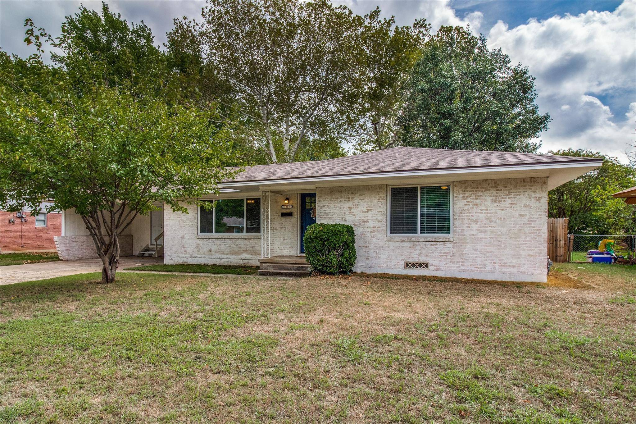 Gainesville, TX 76240,1308 Magnolia Street