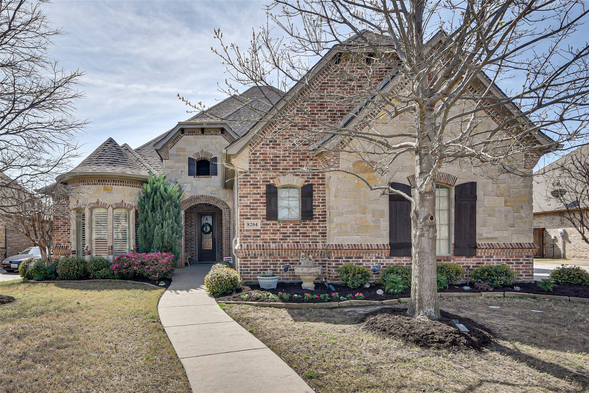 North Richland Hills, TX 76182,8204 Oak Knoll Drive