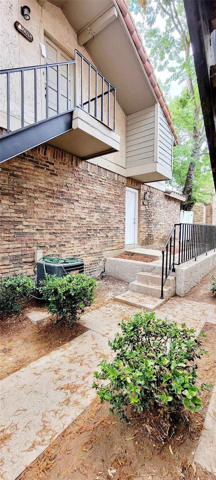 Fort Worth, TX 76112,6024 Stoneybrook Drive