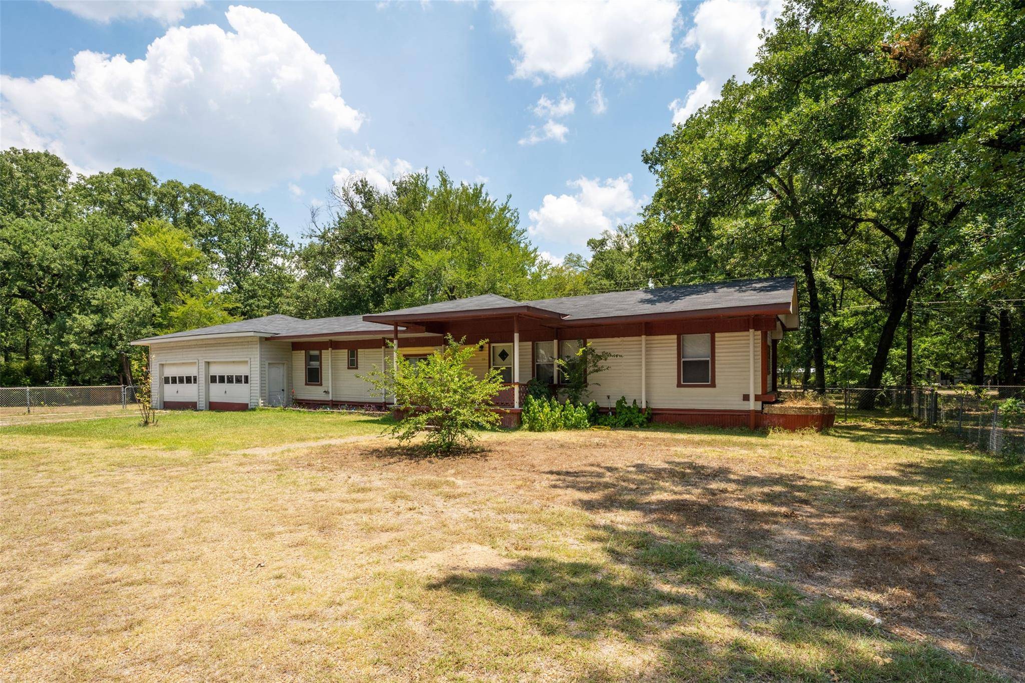 Mabank, TX 75156,120 Mohican Trail