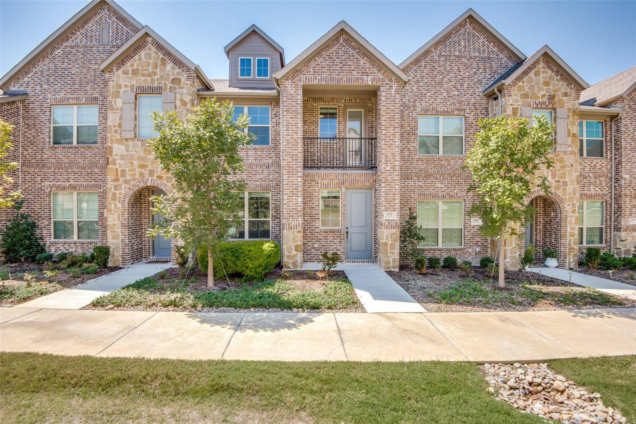 Irving, TX 75039,571 Cobblestone Lane