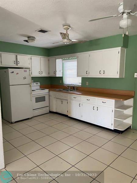 Oakland Park, FL 33309,241 NW 45th Ct