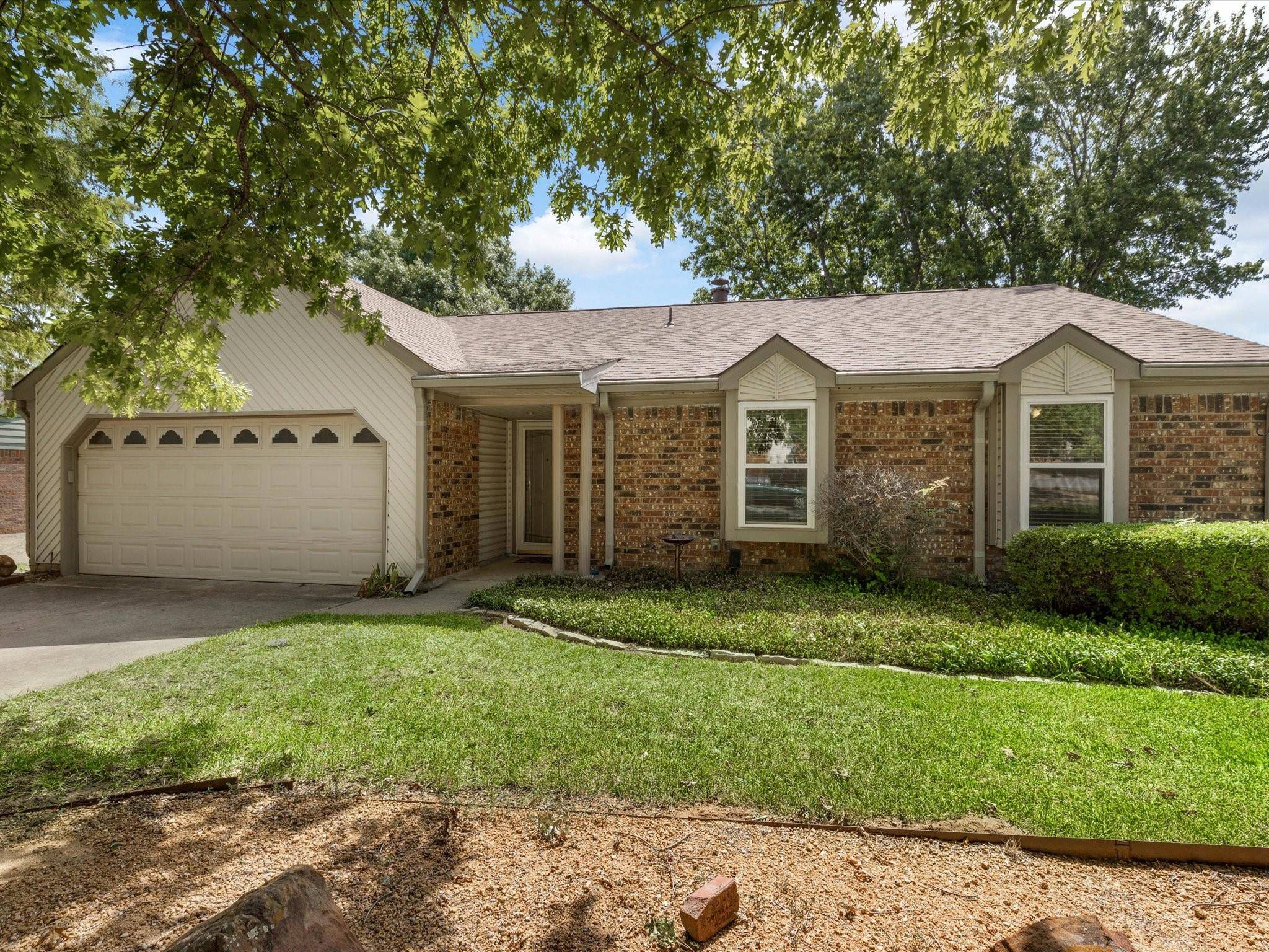 Grapevine, TX 76051,608 Winter Wood Drive