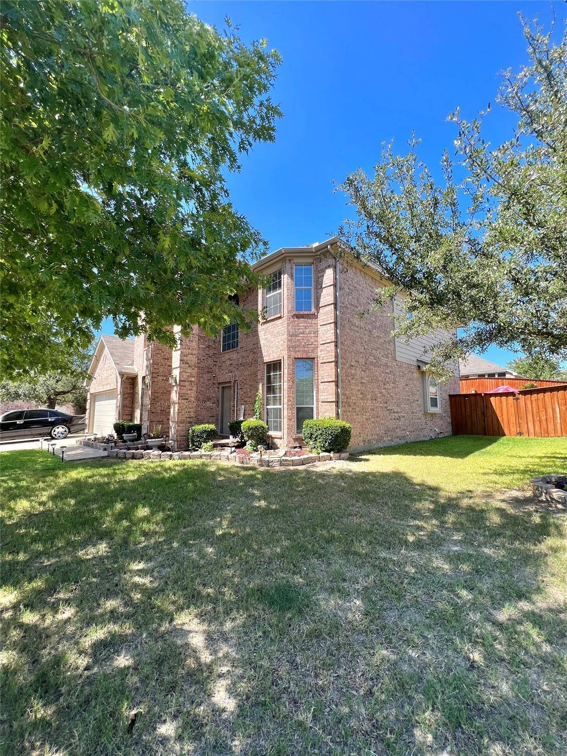 Dallas, TX 75249,7035 Granville Court