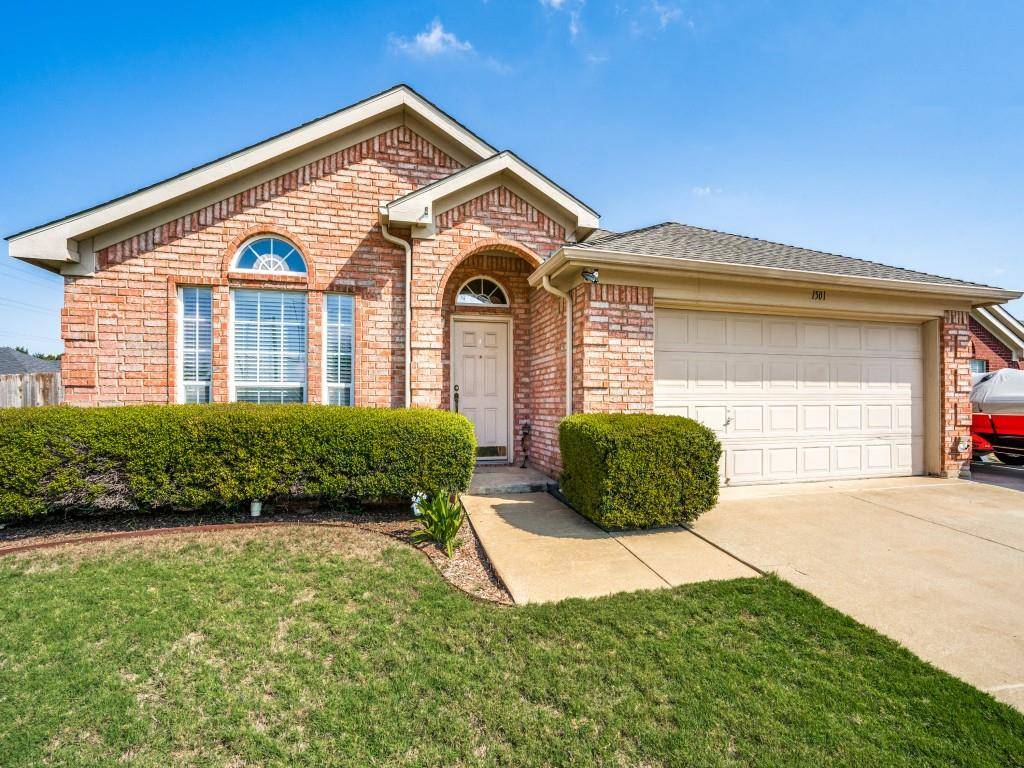 Arlington, TX 76018,1501 Wolf Creek Drive