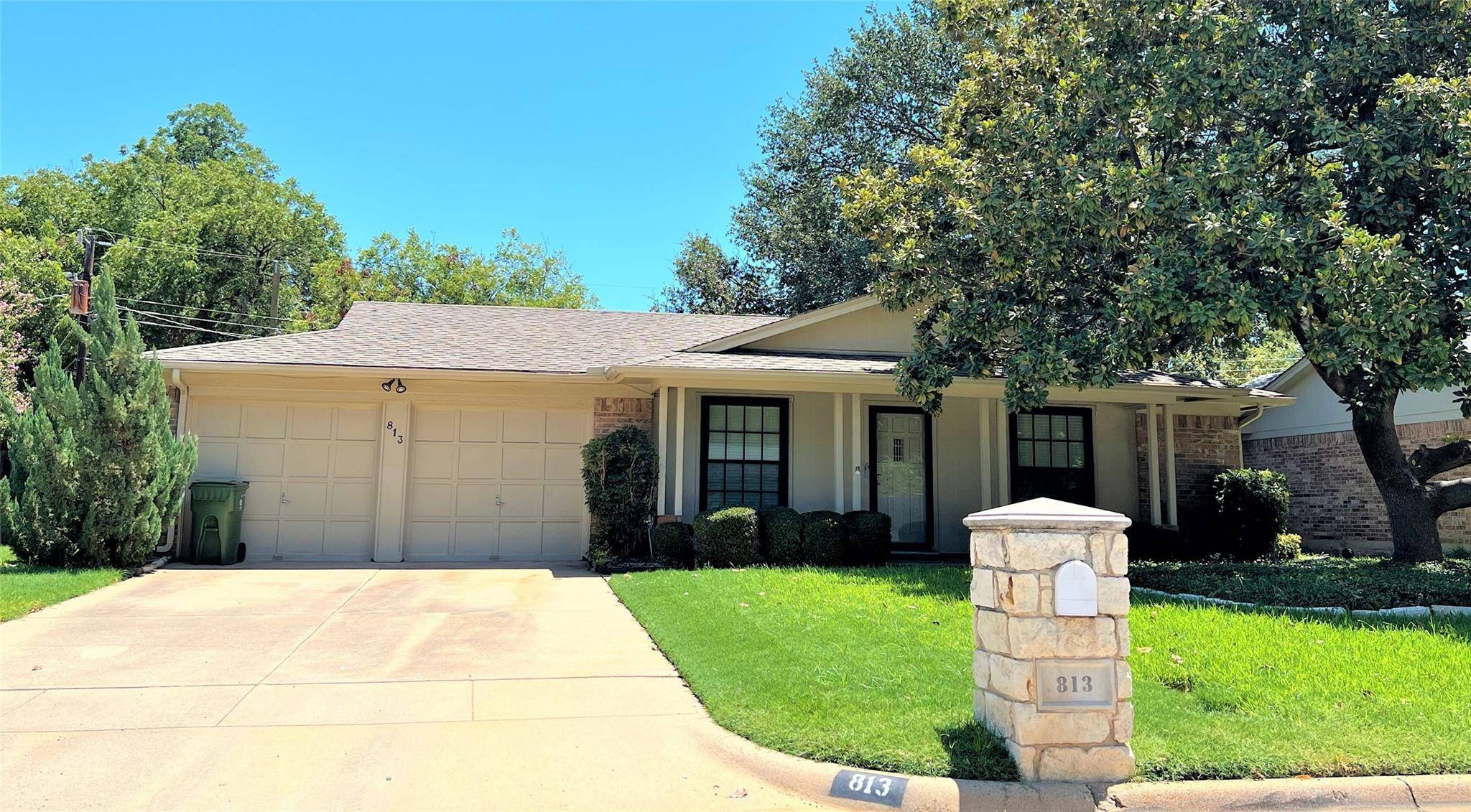 Arlington, TX 76012,813 Chaparral Lane