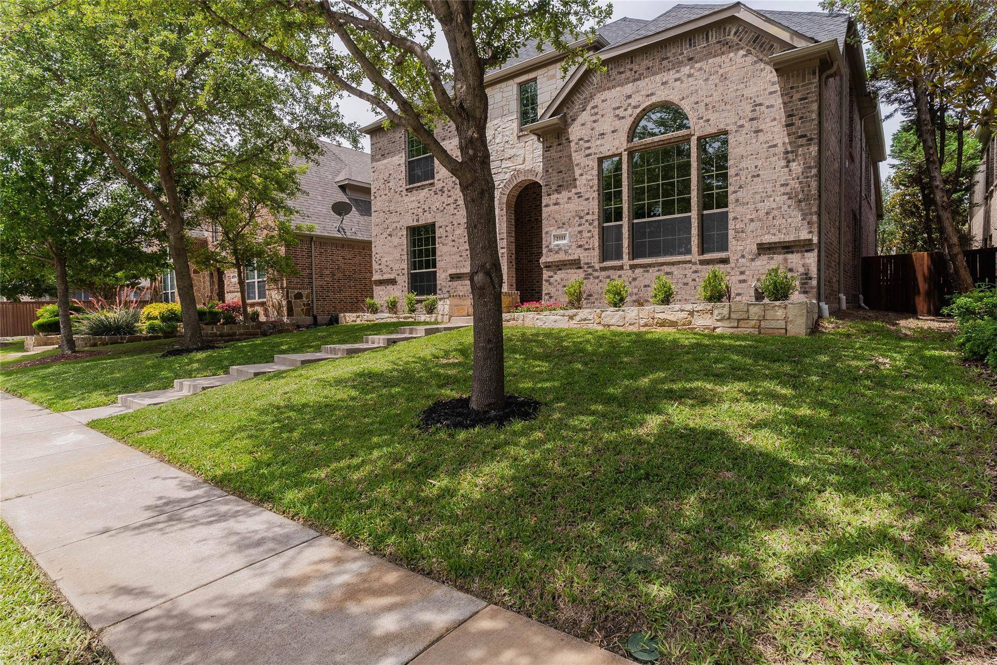 Allen, TX 75013,2111 Thornbury Lane