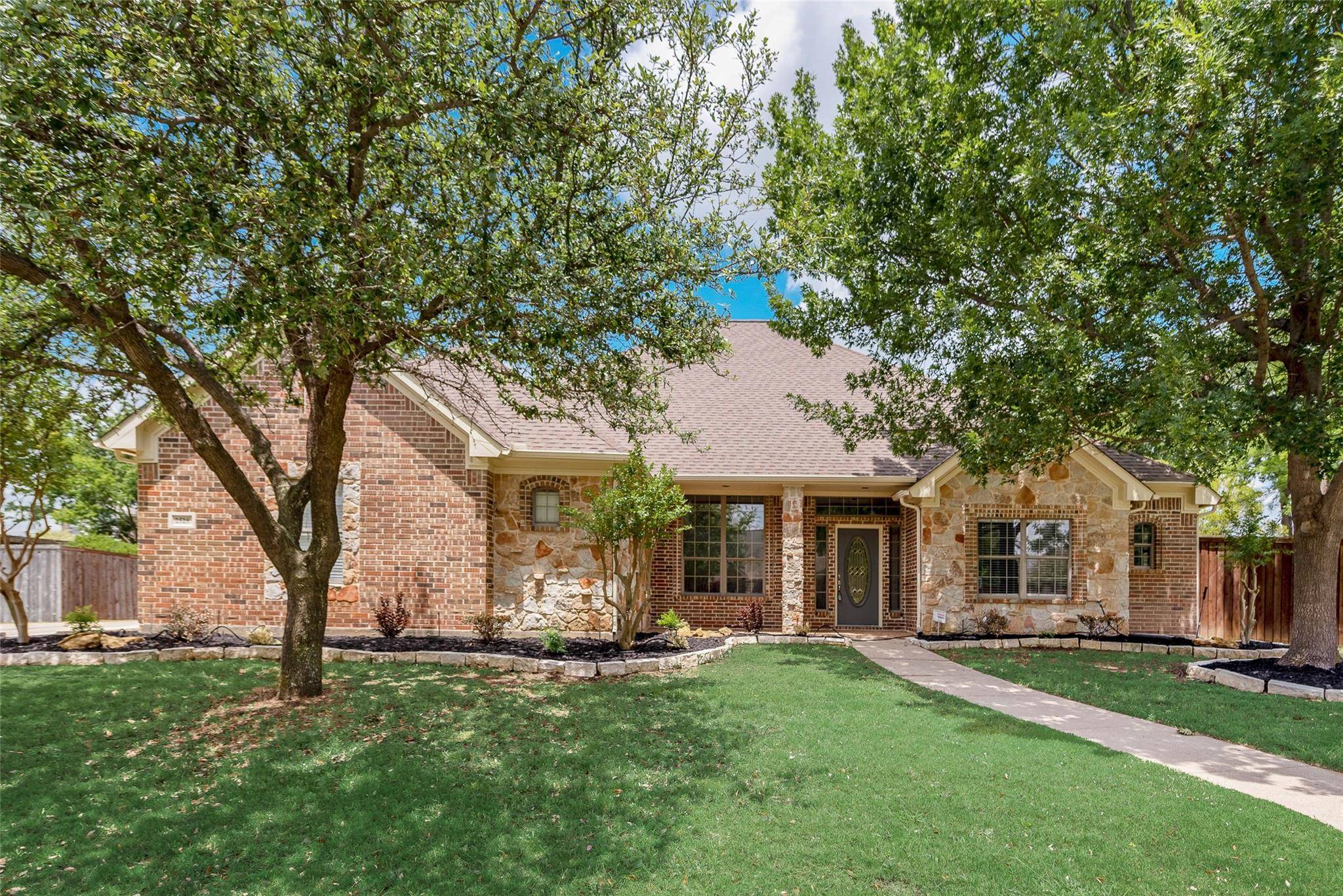 Flower Mound, TX 75028,2528 Russwood Drive