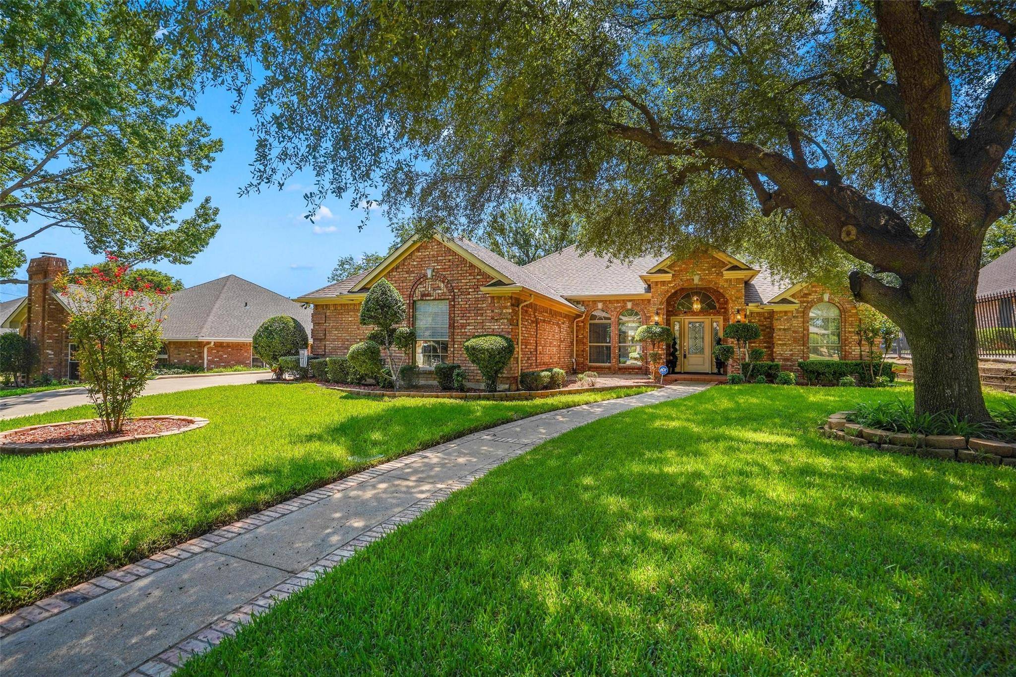 Mansfield, TX 76063,1108 Shady Oak Trail