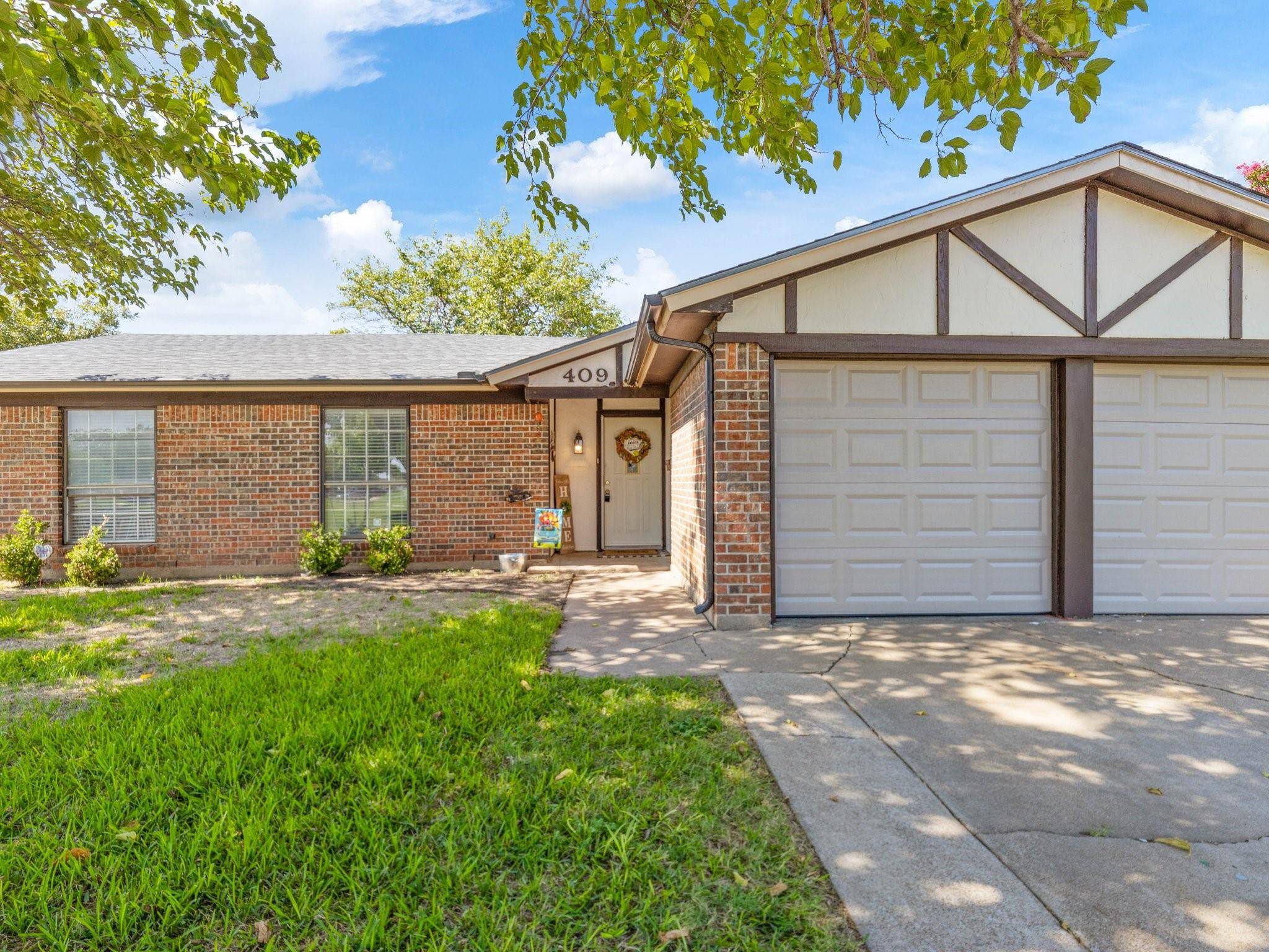 Burleson, TX 76028,409 Linda Drive