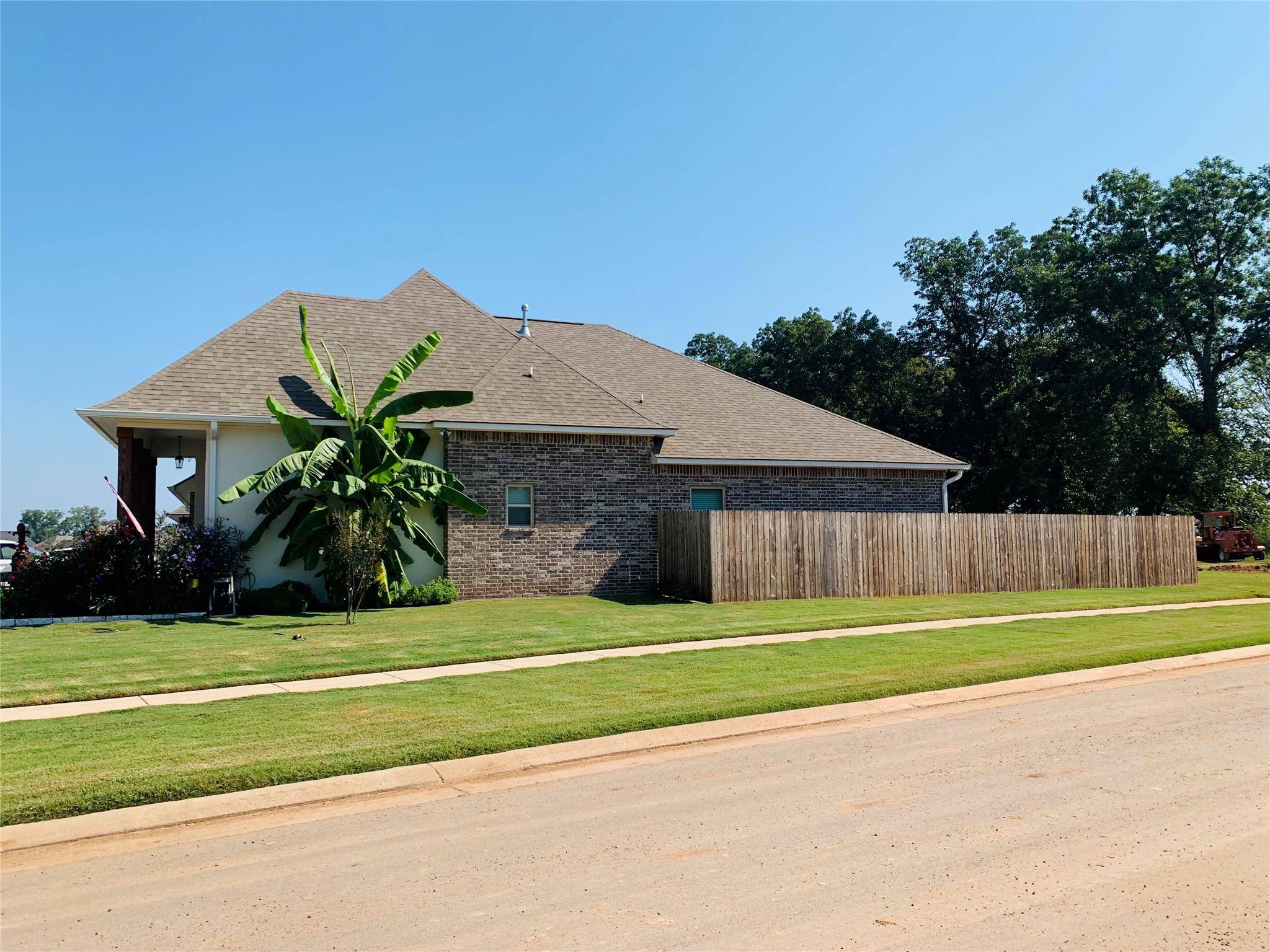 Bossier City, LA 71111,389 Coppice Place